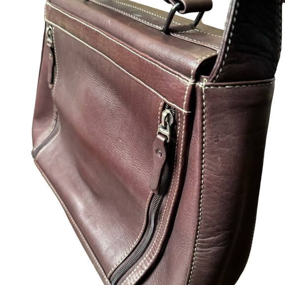 Authentic 100%  Leather AGM.CTT Beyond Leather Crossbody Women Bag Purse. - Picture 4 of 16